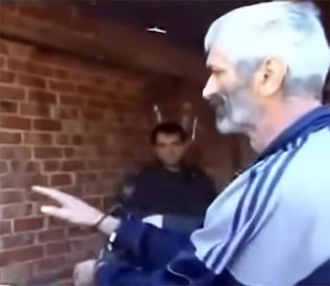 Сергей Корбан на следственном эксперименте